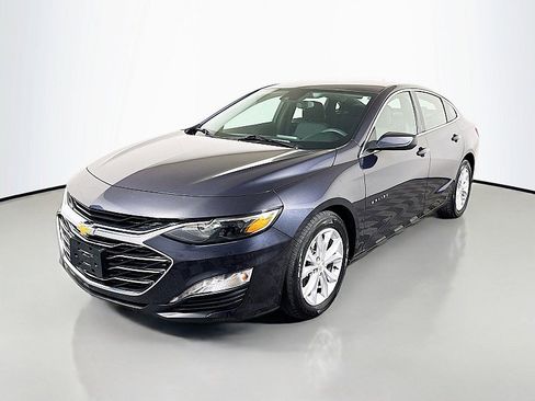 Used 2023 Chevrolet Malibu LT image 3