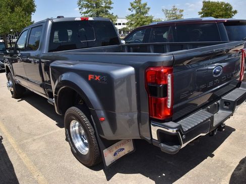 Used 2023 Ford F350 Lariat w/ Lariat Ultimate Package AWD/4WD image 6