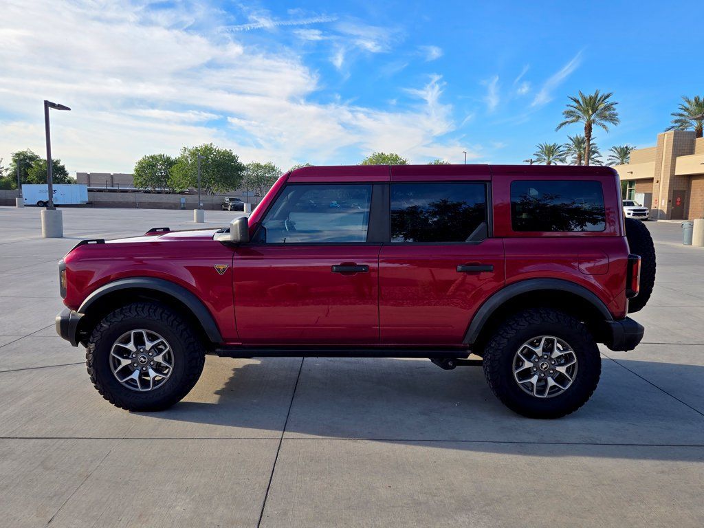 Used 2025 Ford Bronco Badlands AWD/4WD image 11