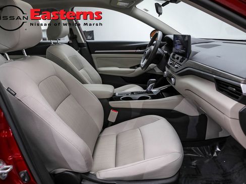 Used 2023 Nissan Altima 2.5 SV w/ SV Premium Package FWD image 22
