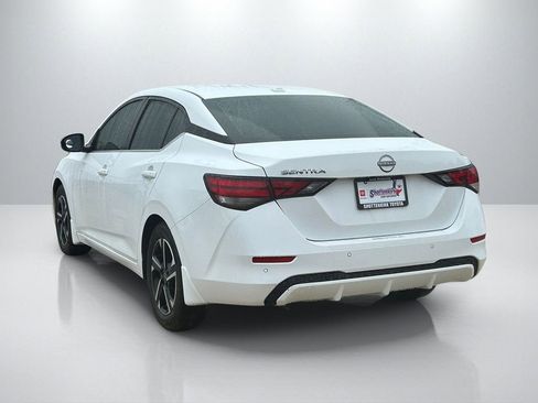 Used 2025 Nissan Sentra SV FWD image 7