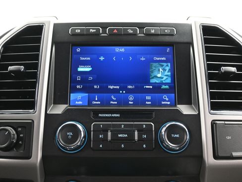 Used 2021 Ford F250 Lariat AWD/4WD image 34