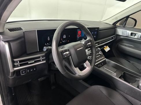 Used 2025 Hyundai Santa Fe SE image 13