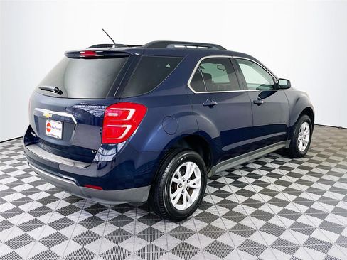 Used 2017 Chevrolet Equinox LT w/ Convenience Package image 9