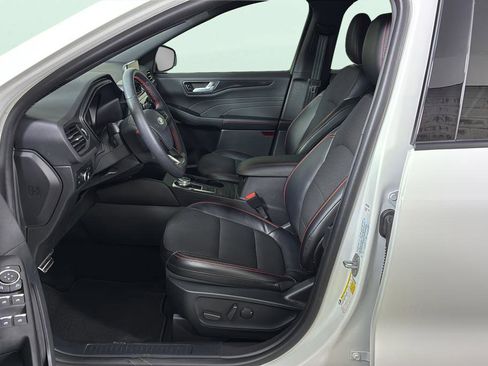 Used 2024 Ford Escape ST-Line w/ Equipment Group 301A FWD image 13