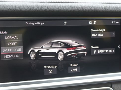 Used 2018 Porsche Panamera 4S AWD/4WD image 9