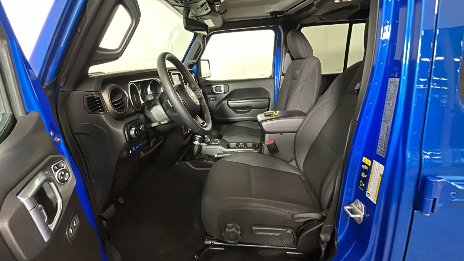 Used 2023 Jeep Wrangler Unlimited w/ Cold Weather Group AWD/4WD image 13