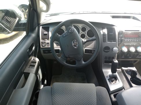 Used 2011 Toyota Tundra 2WD Double Cab w/ SR5 Pkg image 9