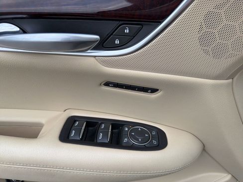 Used 2019 Cadillac XT5 Luxury image 21