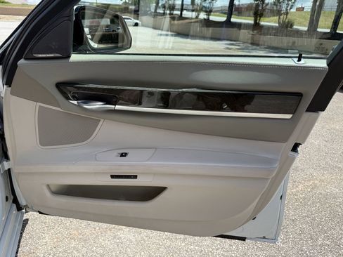 Used 2014 BMW 740i RWD image 30