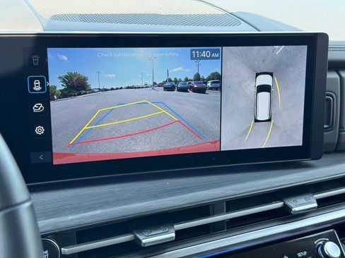 Used 2025 Hyundai Santa Fe Limited image 25