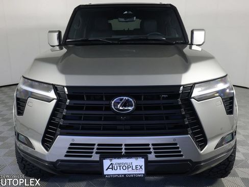 Used 2026 Lexus GX 550 w/ Accessory Package (2T) AWD/4WD image 2