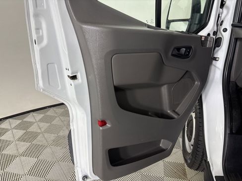 Used 2020 Ford Transit 250 Low Roof image 7
