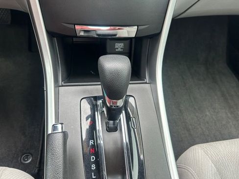 Used 2015 Honda Accord EX image 15