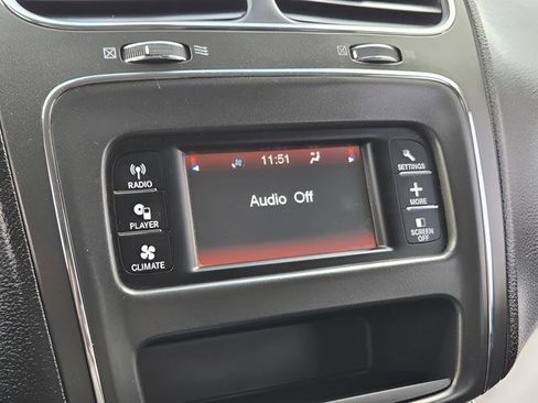 Used 2019 Dodge Journey SE w/ Blacktop Package image 12