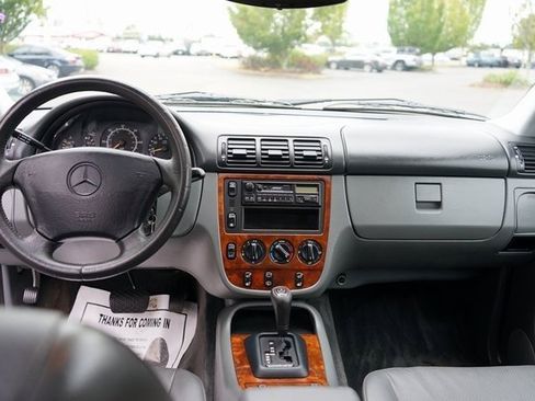 Used 1998 Mercedes-Benz ML 320 4MATIC image 19