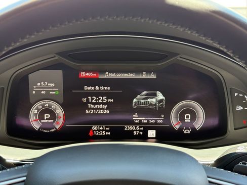 Used 2019 Audi Q8 Prestige w/ Towing Package AWD/4WD image 18