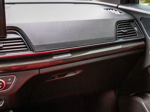 Used 2022 Audi SQ5 Premium Plus w/ Premium Plus Package image 17