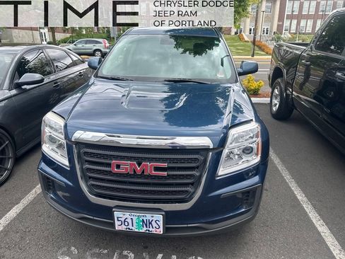 Used 2017 GMC Terrain SLE FWD image 1
