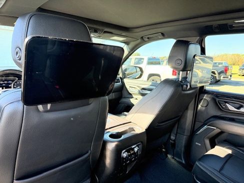 Used 2021 GMC Yukon Denali w/ Denali Ultimate Package RWD image 13