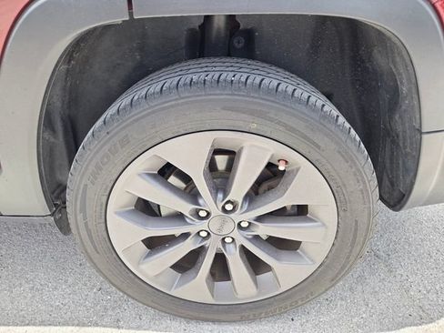 Certified 2021 Jeep Cherokee Latitude Lux 80th Anniv w/ Quick Order Package 26U 80TH FWD image 19