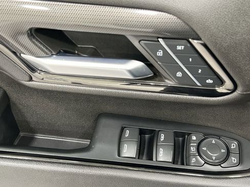 Used 2024 GMC Sierra 3500 AT4 w/ AT4 Preferred Package image 13