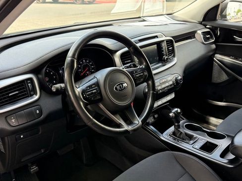 Used 2018 Kia Sorento FWD image 20