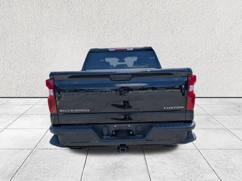 Used 2022 Chevrolet Silverado 1500 Custom RWD image 4