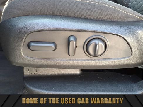 Used 2021 Chevrolet Equinox LT AWD/4WD image 17