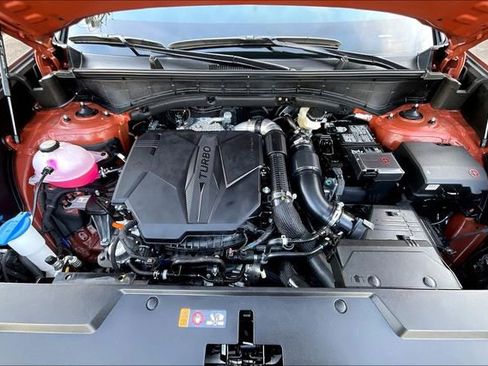 Used 2025 Hyundai Santa Fe Calligraphy image 9