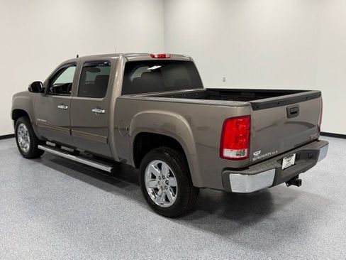 Used 2013 GMC Sierra 1500 SLE w/ Power Tech Package RWD image 9