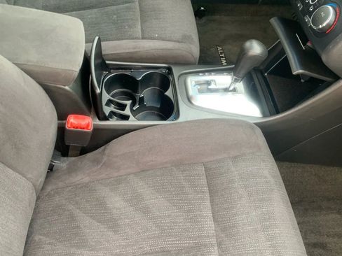 Used 2012 Nissan Altima 2.5 S w/ 20th Anniversary Pkg image 14