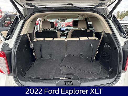 Used 2022 Ford Explorer XLT AWD/4WD image 17