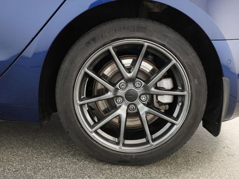 Used 2021 Tesla Model 3 Standard Range Plus image 7