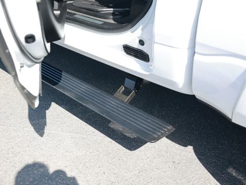 Used 2022 RAM 1500 Limited AWD/4WD image 15