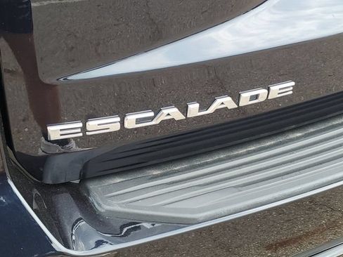 Certified 2023 Cadillac Escalade Premium Luxury w/ Performance Package AWD/4WD image 32