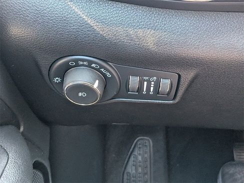 Used 2022 Jeep Compass Trailhawk image 23