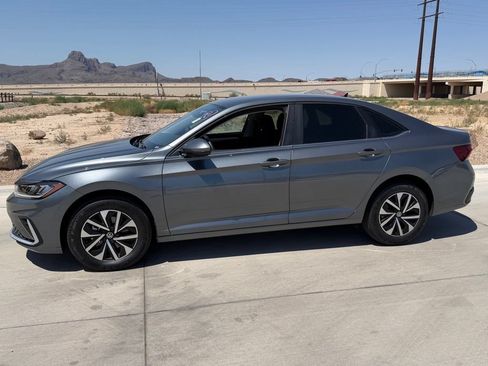 Used 2026 Volkswagen Jetta S FWD image 5