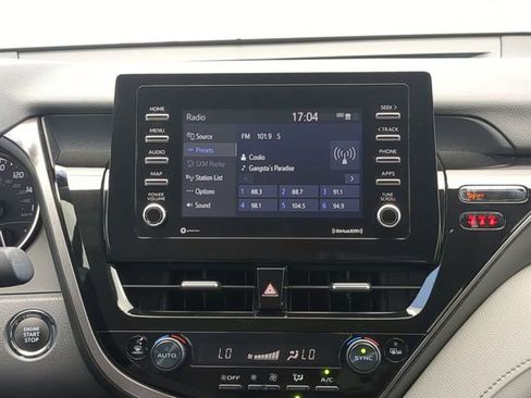 Used 2024 Toyota Camry SE w/ Convenience Package FWD image 18