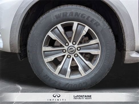 Used 2017 Nissan Armada SL w/ Interior Lighting Package image 32