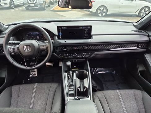 Used 2025 Honda Accord Sport image 18