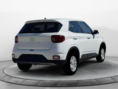 New 2026 Hyundai Venue SE image 7
