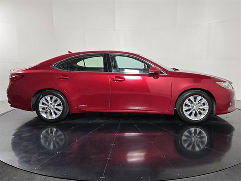 Used 2013 Lexus ES 300h w/ Luxury Pkg image 7