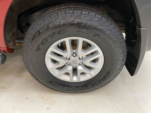 Used 2015 Nissan Xterra S w/ Value Package image 18