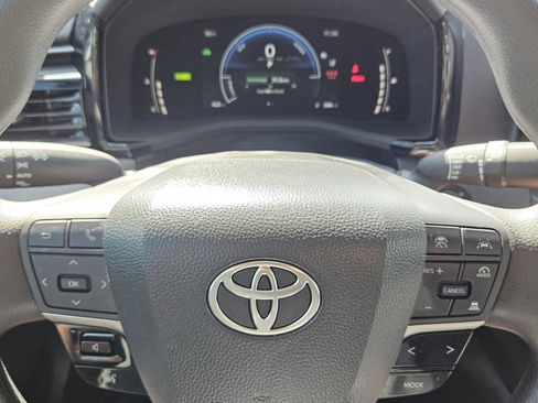 Certified 2025 Toyota Camry LE image 17