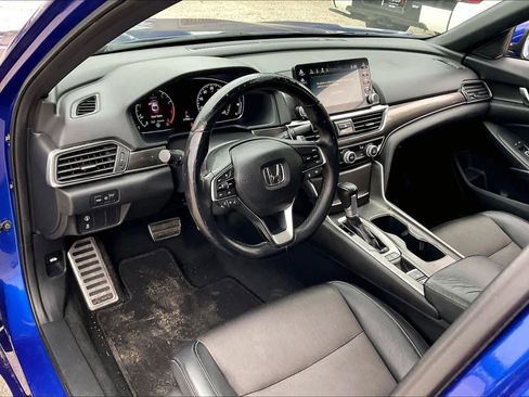 Used 2018 Honda Accord Sport image 17