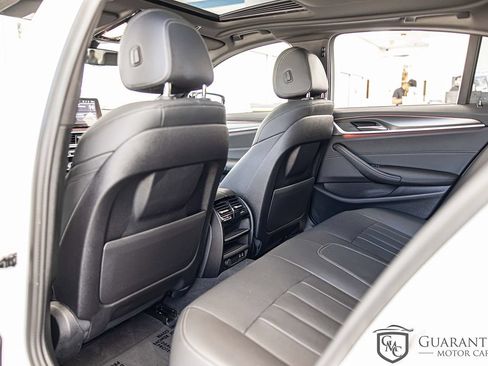 Used 2023 BMW 530i w/ M Sport Package RWD image 34