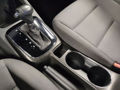 Used 2017 Kia Forte LX image 26