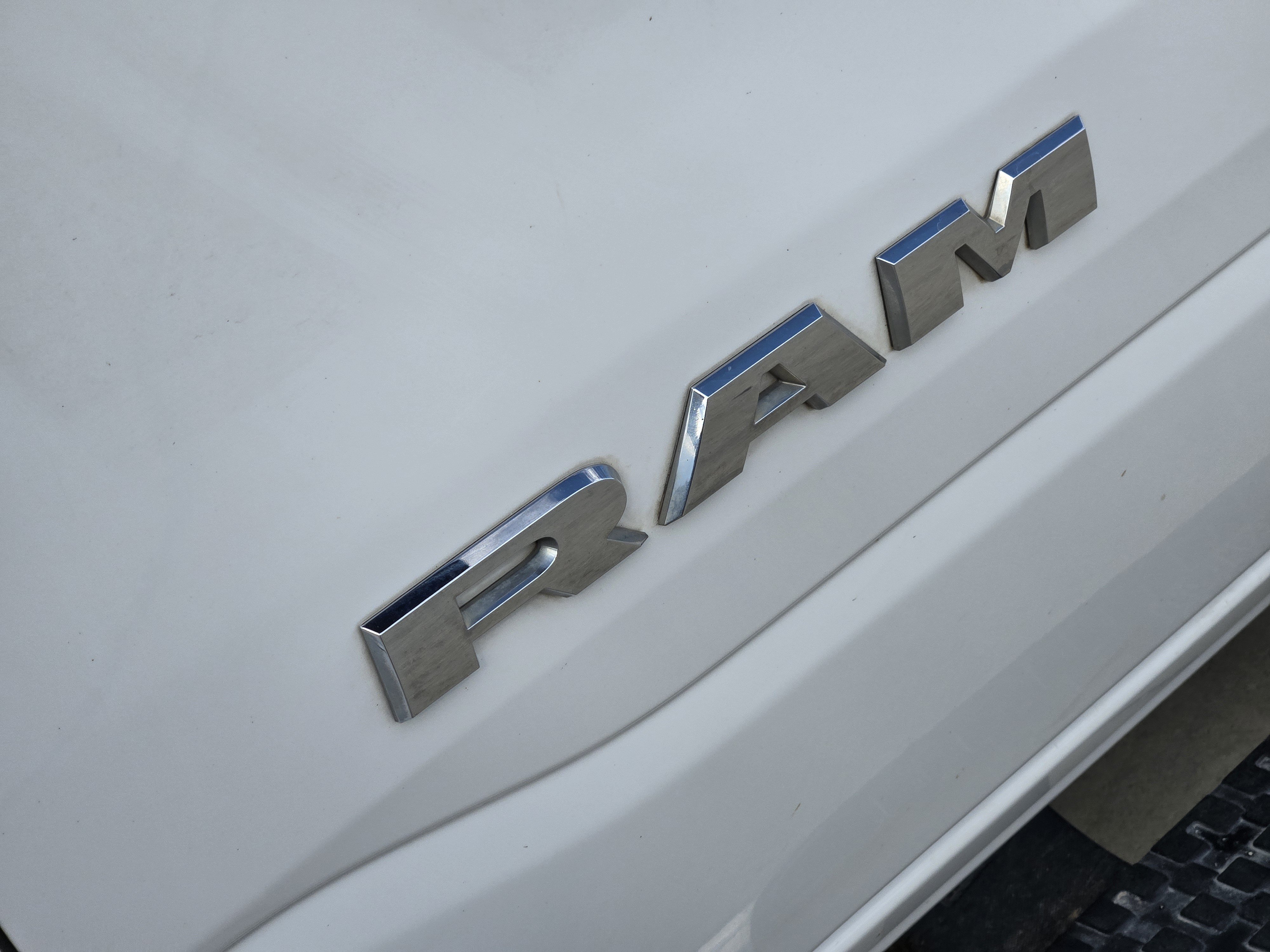 Used 2022 RAM 1500 Laramie AWD/4WD image 11