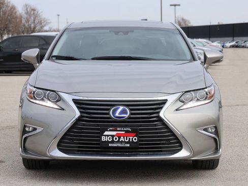 Used 2018 Lexus ES 300h w/ Navigation Package image 5